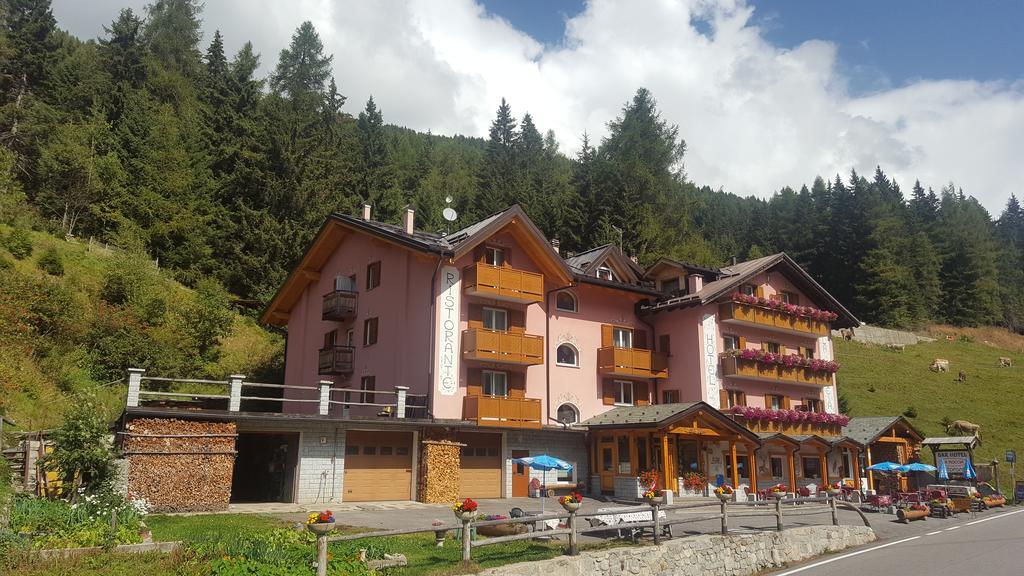 Hotel La Roccia Passo del Tonale